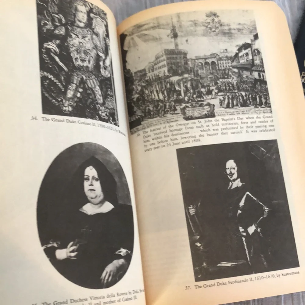 Lot 3 Florence Italy themed booksThe Prince Machiavelli  Leonardi DaVinvi Medici